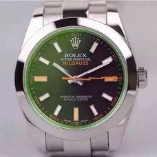 Supreme engraved 1:1 Engraved Rolex 3131 Movement Lightning Hands Green Glass 116400-GV-72400 Black Dial， 2836 Full-Automatic Movement，Men's Watch